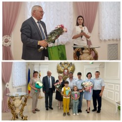 Округ №15: Депутат Пётр Горчанюк поздравил семейную пару Семеновых  с  